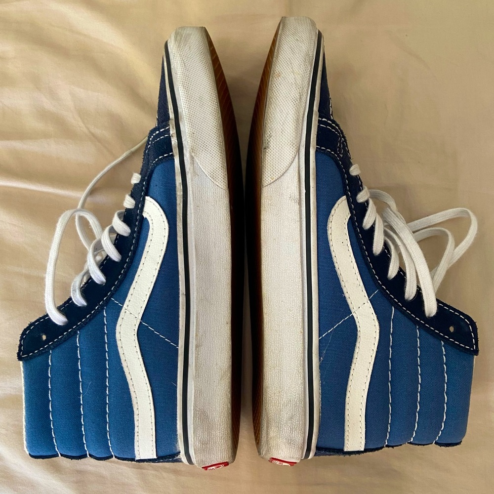 Vans Sk8-Hi Slim High Tops Blue Women’s size 6 regular retail $80 suede & canvas